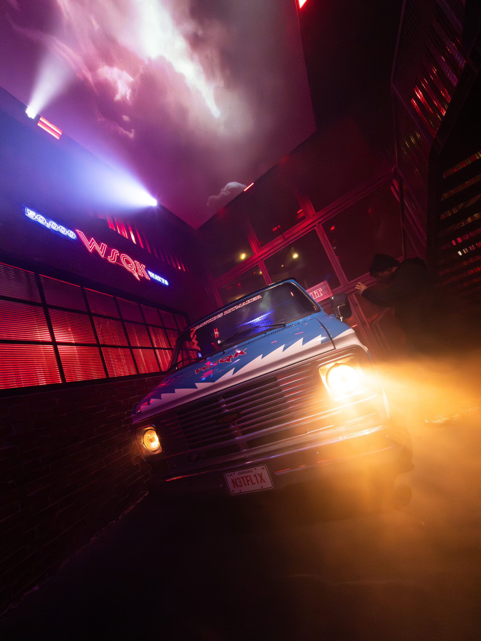 WSQK Van in der Main Hall